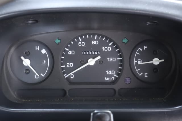 1997 Daihatsu Hijet JDM car for sale — photo 16 of 25