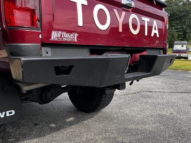 1990 Toyota Hilux JDM car for sale — photo 14 of 25