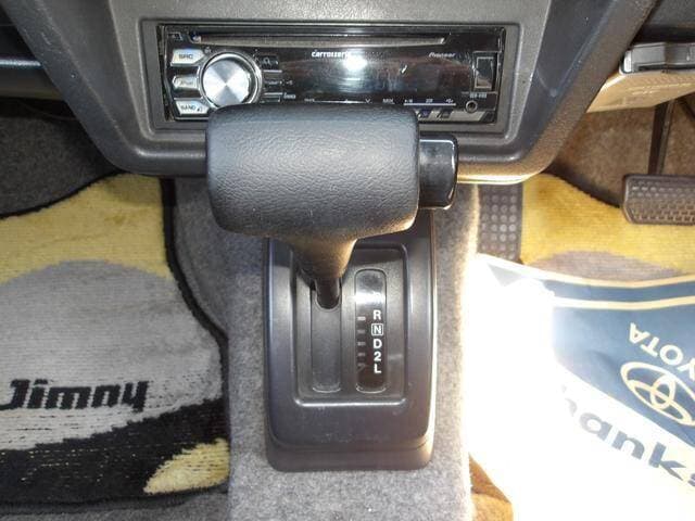 1996 Suzuki Jimny JDM car for sale — photo 14 of 20