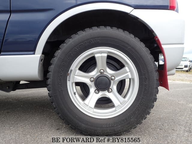 2000 Suzuki Jimny JDM car for sale — photo 10 of 25