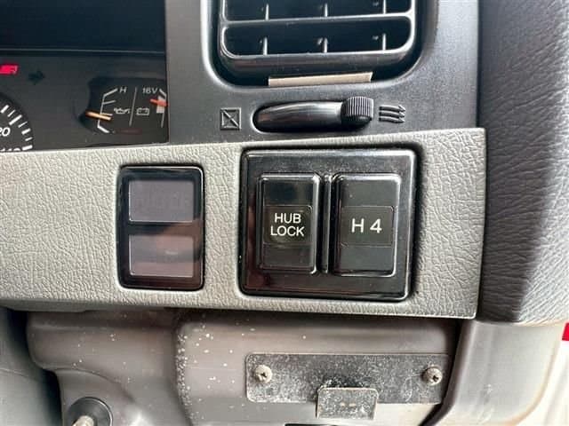 1994 Toyota Land Cruiser Prado JDM car for sale — photo 3 of 25