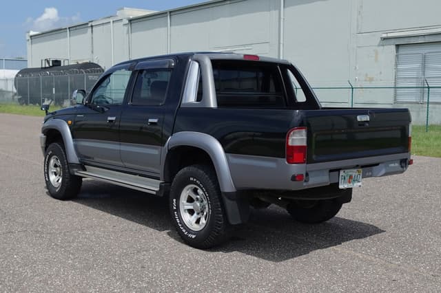 2000 Toyota Hilux JDM car for sale — photo 9 of 18