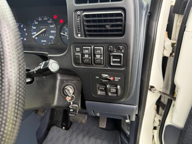 2000 Honda Stepwagon JDM car for sale — photo 17 of 25