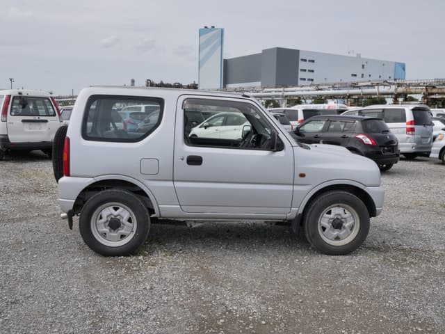 2000 Suzuki Jimny JDM car for sale — photo 4 of 25
