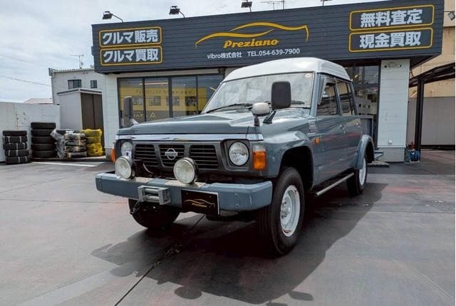 1996 Nissan Safari JDM car for sale — photo 9 of 25