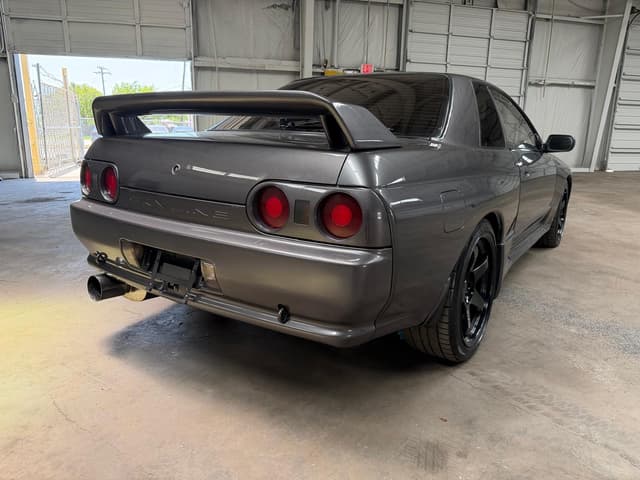 1991 Nissan Skyline JDM car for sale — photo 7 of 15