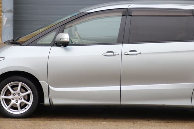 2007 Toyota JDM car for sale — photo 16 of 25