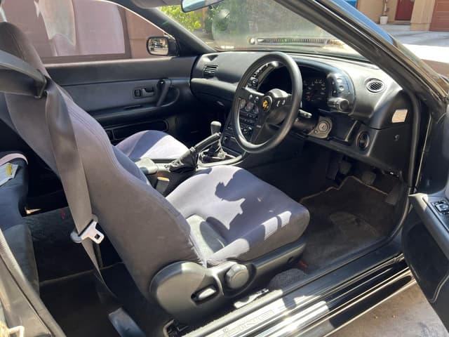 1992 Nissan Skyline JDM car for sale — photo 18 of 24
