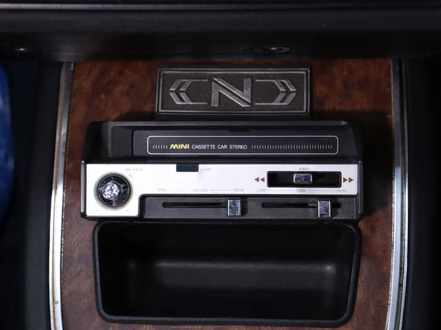 1974 Nissan Cedric JDM car for sale — photo 13 of 25