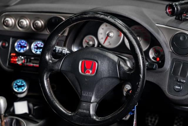 2002 Honda Integra JDM car for sale — photo 18 of 19