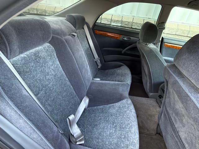 2001 Nissan Gloria JDM car for sale — photo 14 of 22