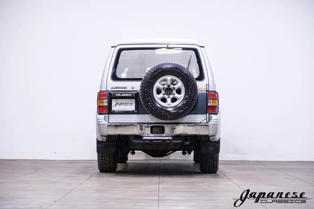 1994 Mitsubishi Pajero JDM car for sale — photo 7 of 25