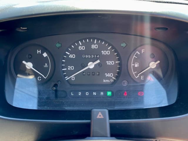 2000 Daihatsu Hijet JDM car for sale — photo 17 of 25
