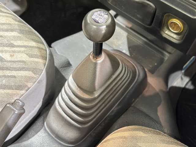 2001 Daihatsu Hijet JDM car for sale — photo 19 of 25