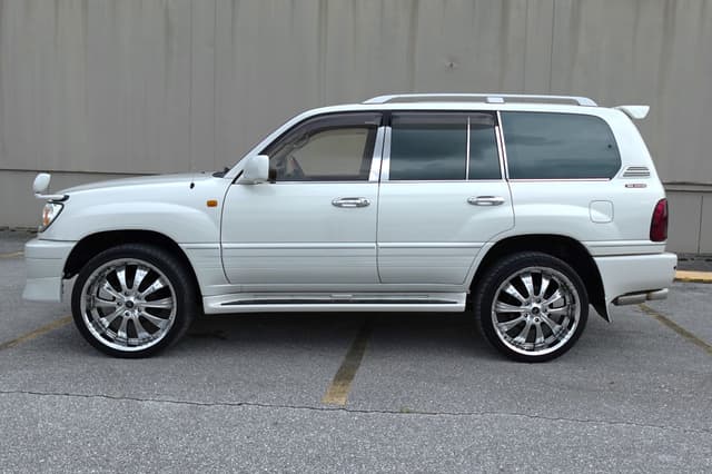 1999 Toyota Land Cruiser JDM car for sale — photo 9 of 19