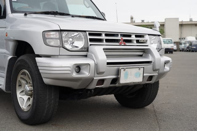 1997 Mitsubishi Pajero JDM car for sale — photo 17 of 24