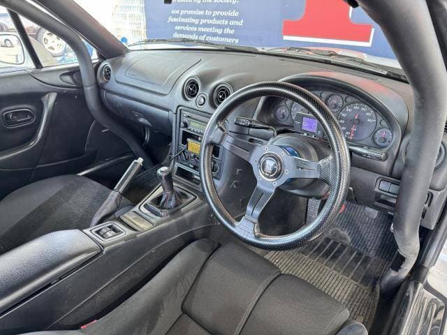 1999 Mazda Roadster (Eunos Roadster / MX-5) JDM car for sale — photo 16 of 20