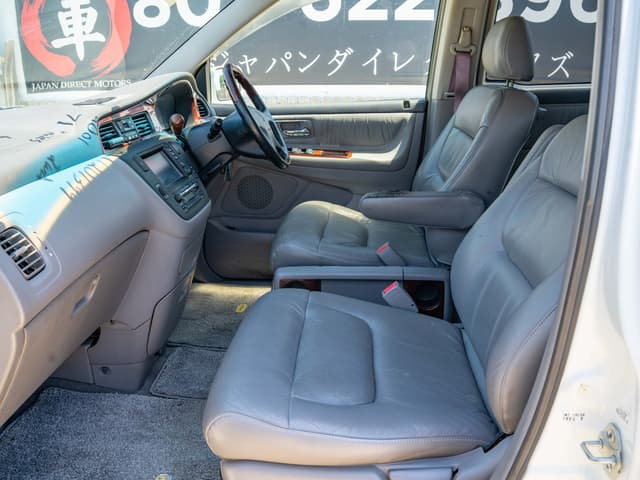 2001 Honda Odyssey JDM car for sale — photo 13 of 15