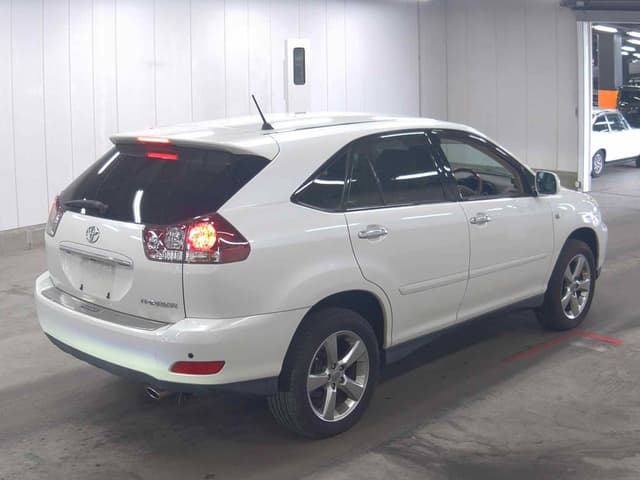 2009 Toyota Harrier JDM car for sale — photo 2 of 6