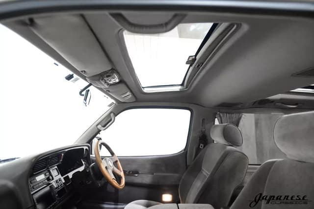 1996 Toyota HiAce JDM car for sale — photo 9 of 25