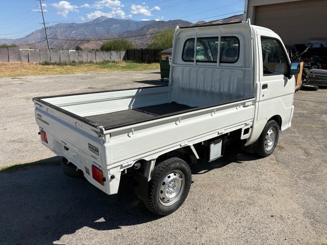 2000 Daihatsu Hijet JDM car for sale — photo 7 of 25