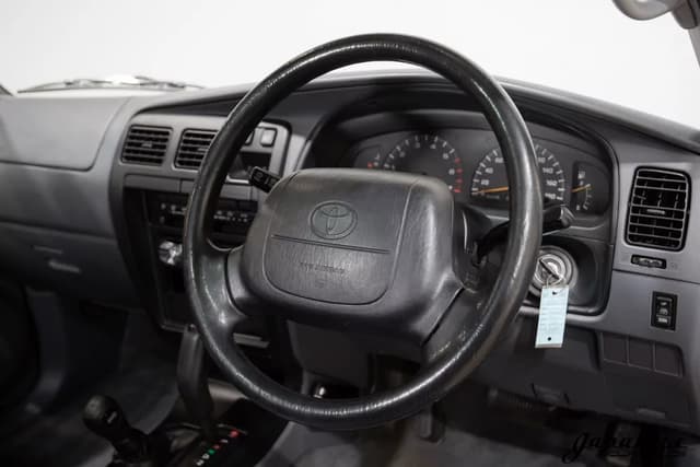 1996 Toyota Hilux Surf JDM car for sale — photo 12 of 25