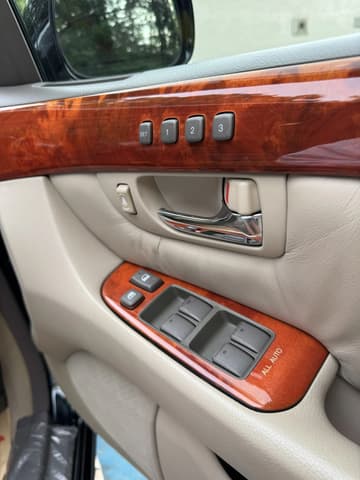 2000 Toyota Celsior JDM car for sale — photo 11 of 25