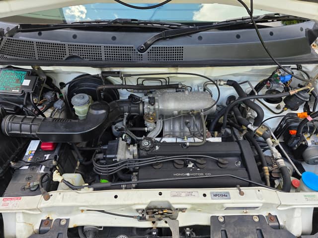 1996 Honda Stepwagon JDM car for sale — photo 14 of 15