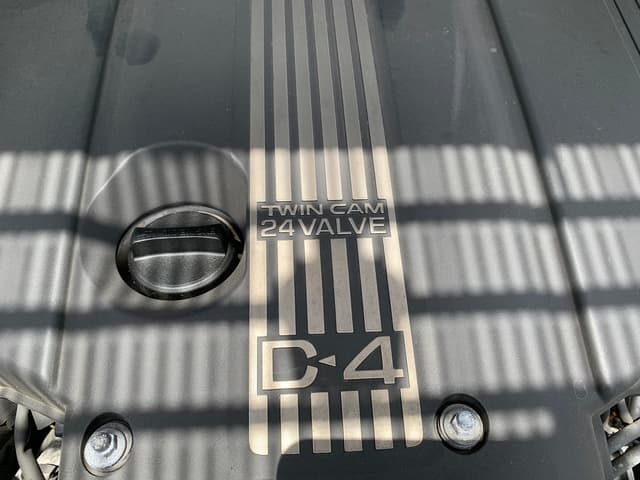 1999 Toyota Crown JDM car for sale — photo 13 of 16