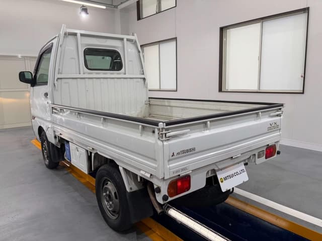 1998 Mitsubishi Minicab JDM car for sale — photo 3 of 22