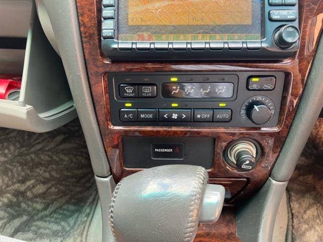 1999 Toyota Mark II JDM car for sale — photo 18 of 20