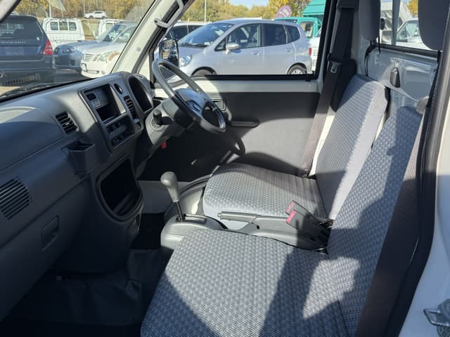 2007 Daihatsu Hijet JDM car for sale — photo 7 of 8