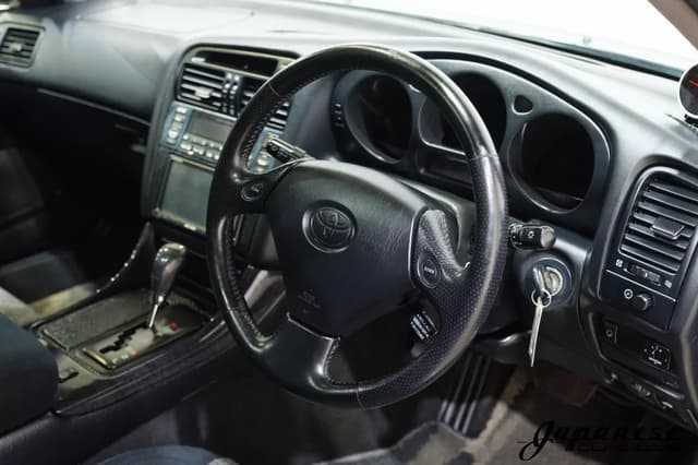 1997 Toyota Aristo JDM car for sale — photo 13 of 25