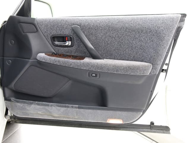 1997 Toyota Crown JDM car for sale — photo 21 of 25