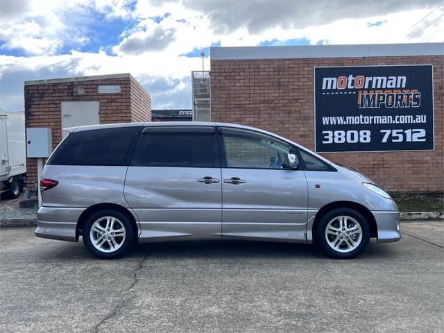 2004 Toyota Estima JDM car for sale — photo 5 of 16
