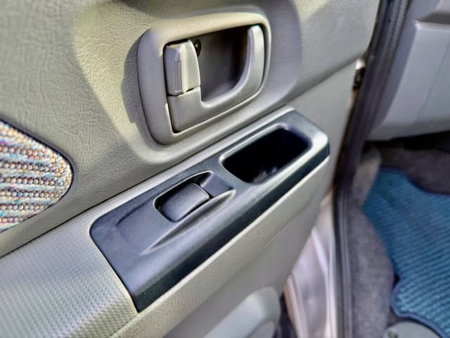 2000 Mitsubishi Town Box JDM car for sale — photo 25 of 25