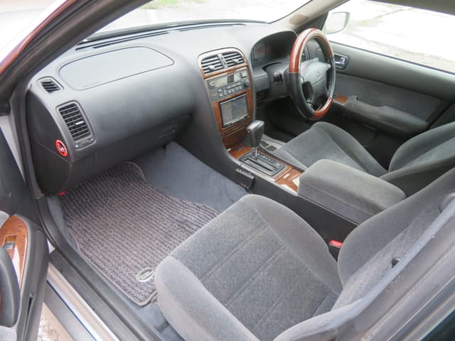 1997 Nissan Cedric JDM car for sale — photo 21 of 22