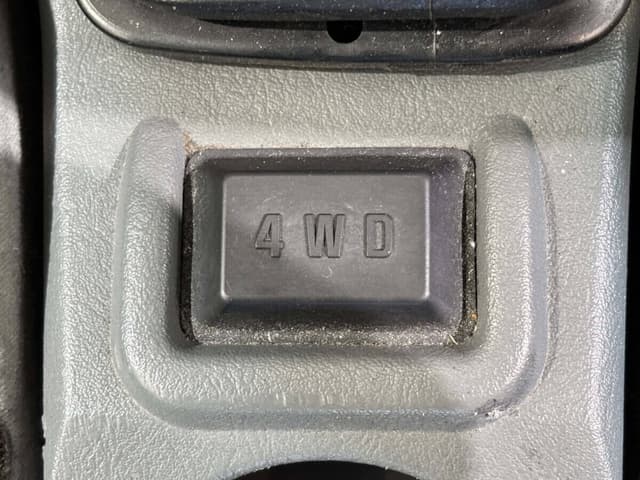 2000 Mitsubishi Town Box JDM car for sale — photo 14 of 25