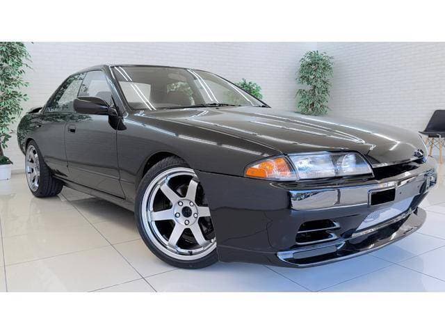 1990 Nissan Skyline JDM car for sale — photo 2 of 18