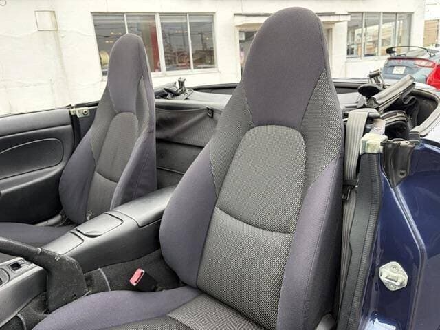 2001 Mazda Roadster (Eunos Roadster / MX-5) JDM car for sale — photo 4 of 12