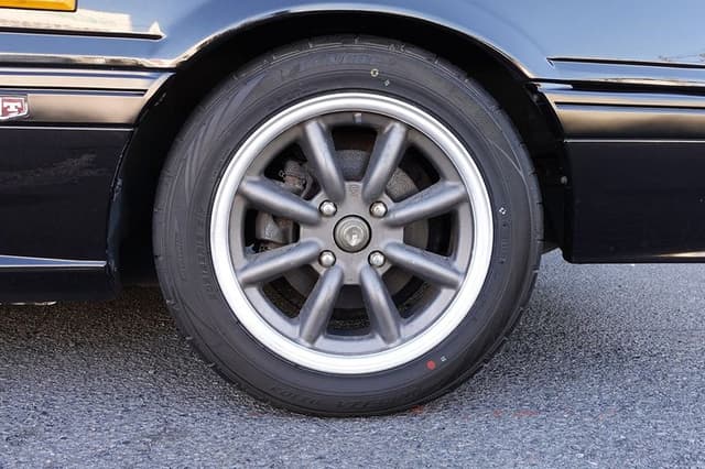 1987 Nissan Skyline JDM car for sale — photo 18 of 25