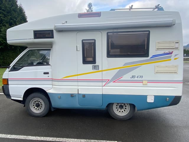 1995 Mitsubishi Delica JDM car for sale — photo 7 of 22