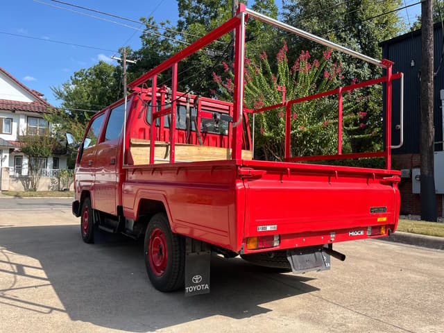 1995 Toyota HiAce JDM car for sale — photo 3 of 10