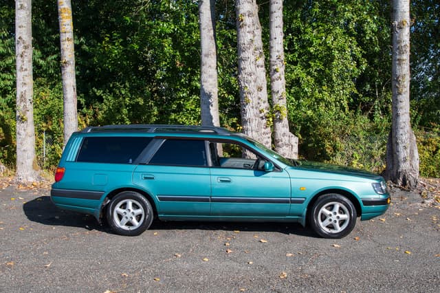 1997 Nissan Stagea JDM car for sale — photo 4 of 15