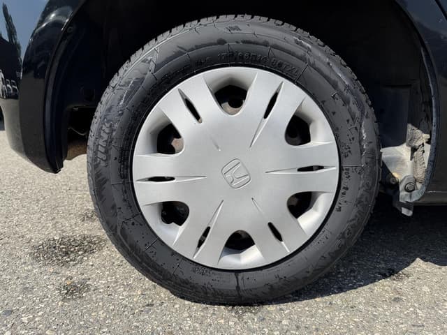 2010 Honda Fit JDM car for sale — photo 15 of 19