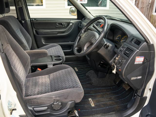 1999 Honda CR-V JDM car for sale — photo 10 of 15