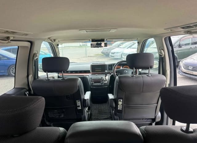 2005 Nissan Elgrand JDM car for sale — photo 15 of 16