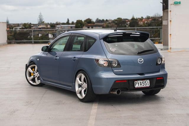 2006 Mazda Axela JDM car for sale — photo 12 of 20