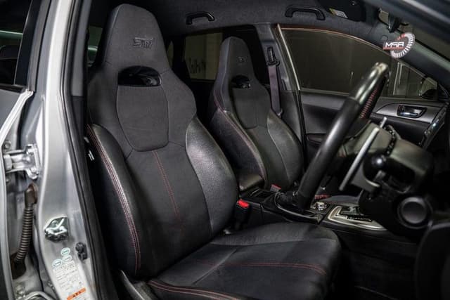 2011 Subaru Impreza JDM car for sale — photo 15 of 17