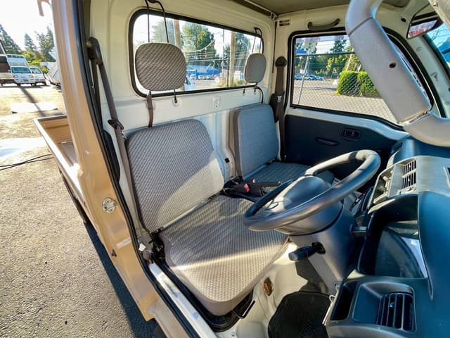 1999 Daihatsu Hijet JDM car for sale — photo 22 of 25